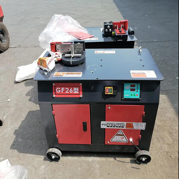 全自動(dòng)箍筋彎曲機(jī).jpg 全自動(dòng)箍筋彎曲機(jī).jpg